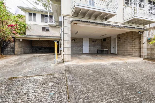 $995,000 | 2327 Round Top Drive, Honolulu, HI 96822