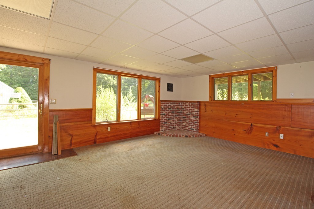 93 East Gardner Road Westminster, MA 01473 - Photo 16 of 26 Gallery Image 16