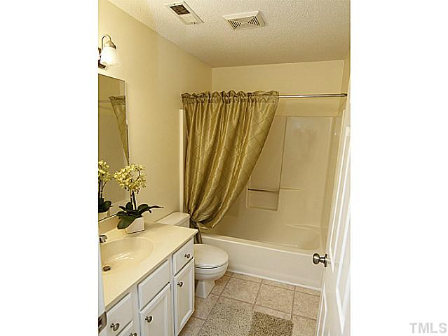 8 Parson Chase Durham, NC 27713 - Photo 8 of 17 Gallery Image 8