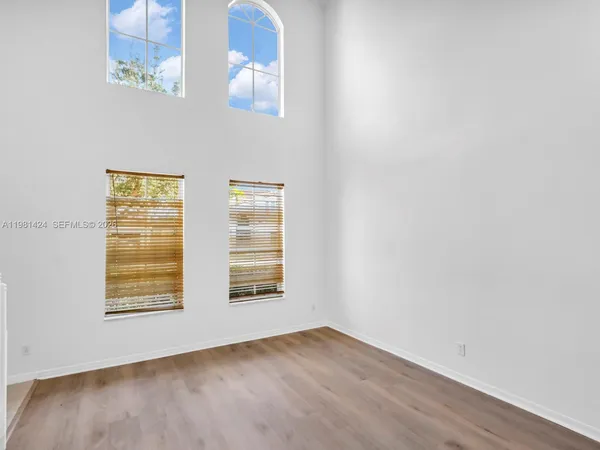 $4,500 | 1663 East Harmony Lake Circle, Davie, FL 33324