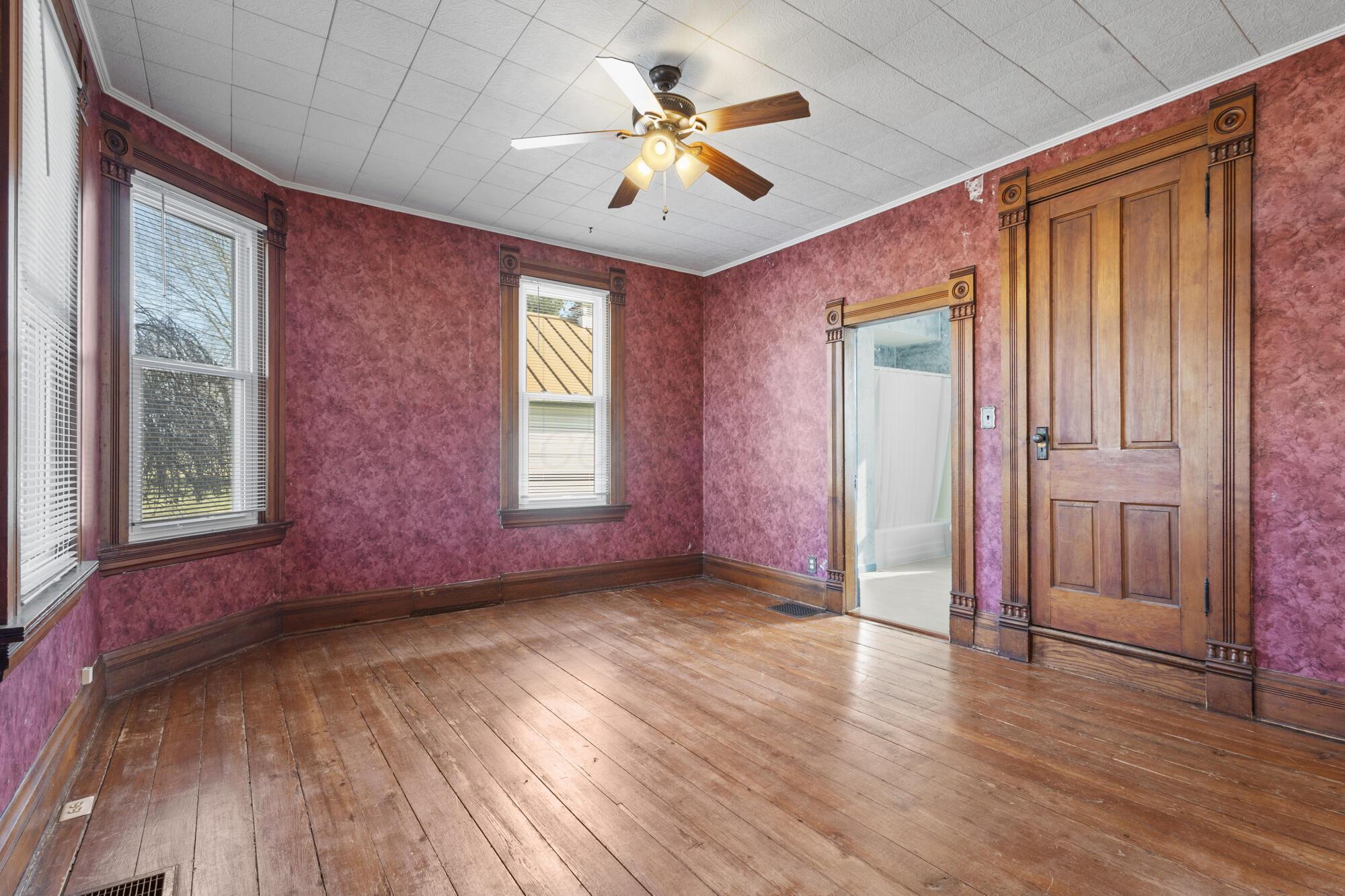 6560 Kilbourne Road Sunbury, OH 43074 - Photo 32 of 64 Living Room