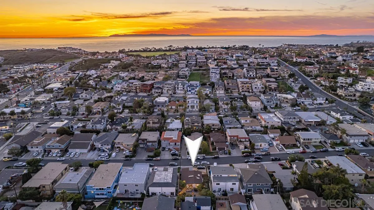 34082 La Serena Drive Dana Point, CA 92629 - Photo 37 of 43 an aerial view of a city with lots of residential buildings