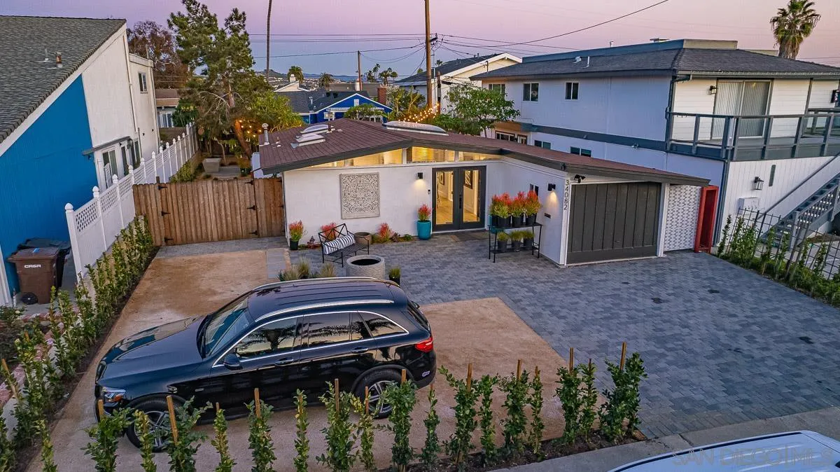34082 La Serena Drive Dana Point, CA 92629 - Photo 40 of 43 a view of a car park in front of house