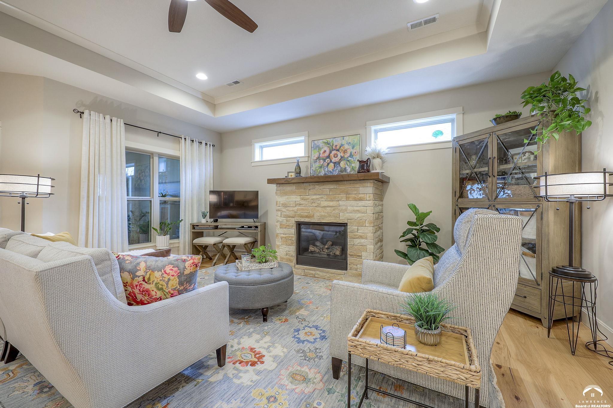 2250 Lake Pointe Drive, Unit 300 Lawrence, KS 66049 - Photo 14 of 35