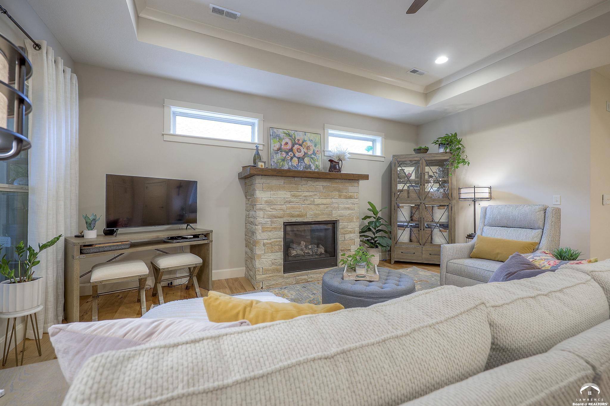 2250 Lake Pointe Drive, Unit 300 Lawrence, KS 66049 - Photo 16 of 35