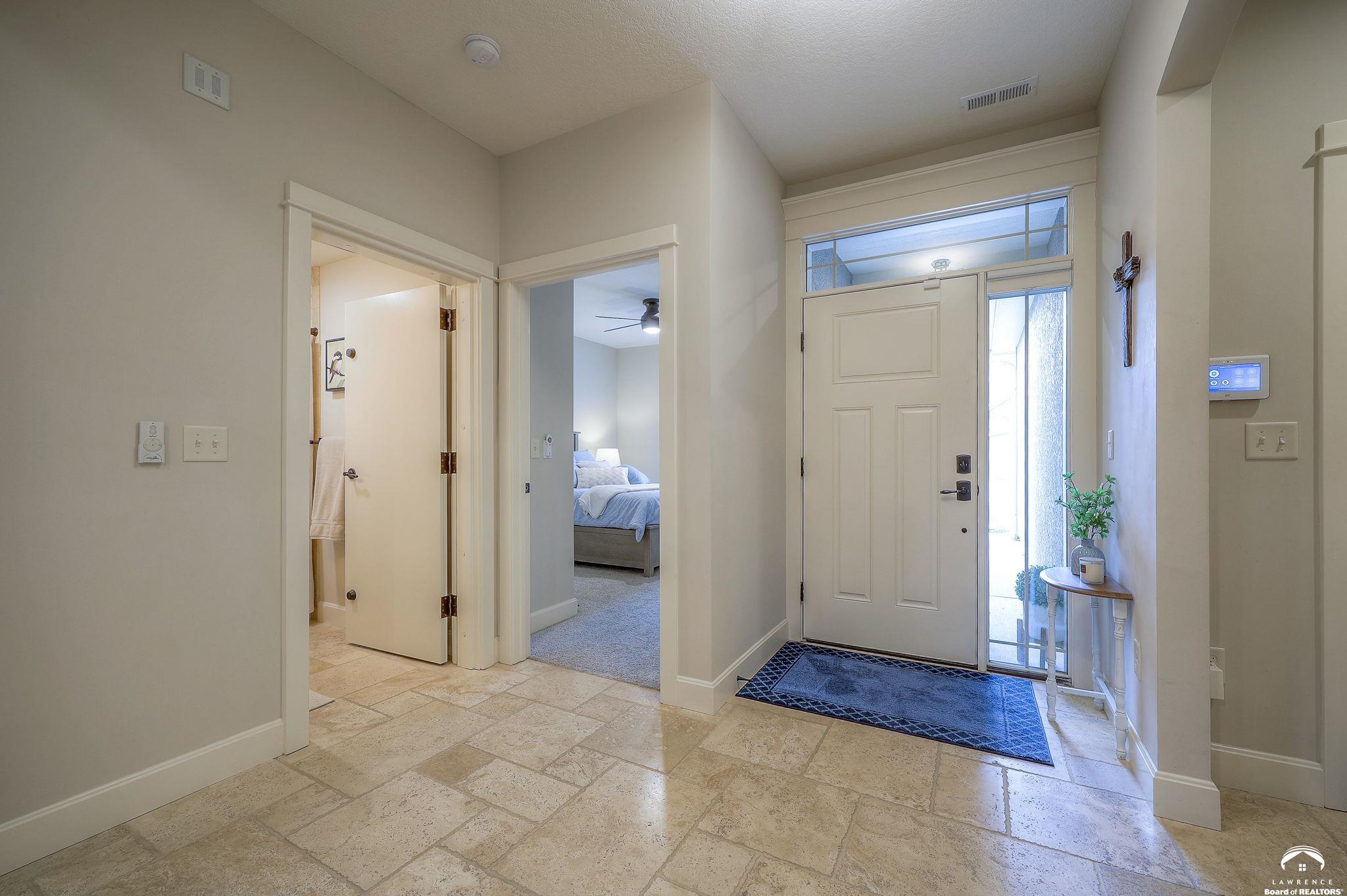 2250 Lake Pointe Drive, Unit 300 Lawrence, KS 66049 - Photo 4 of 35