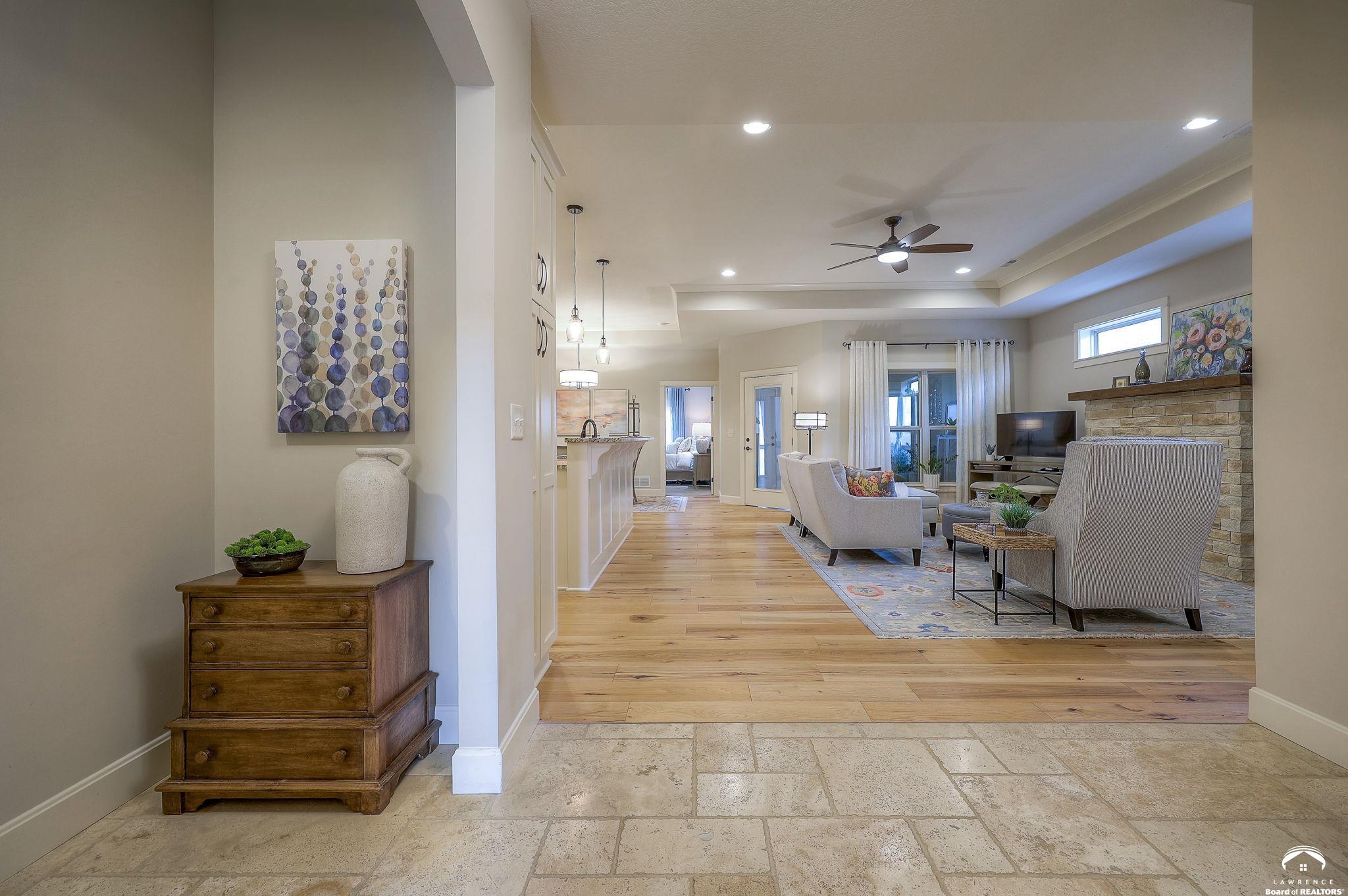 2250 Lake Pointe Drive, Unit 300 Lawrence, KS 66049 - Photo 5 of 35