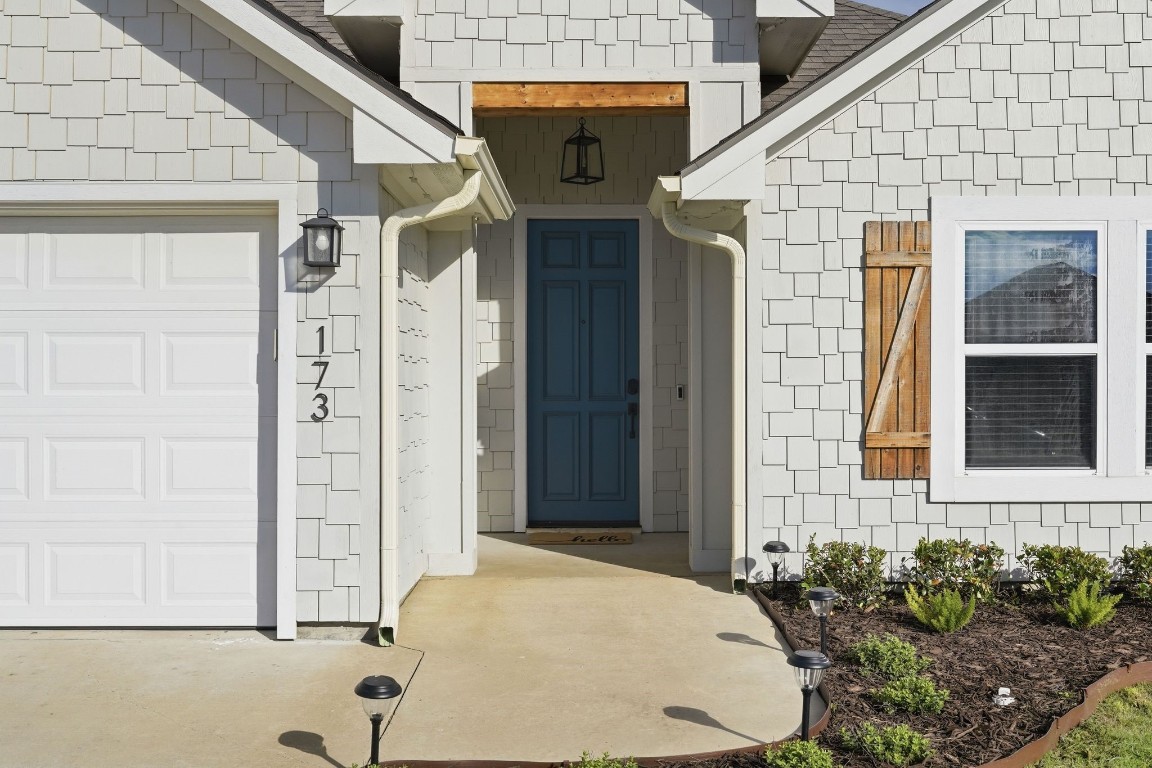 173 Brazos Bend Snook, TX 77879 - Photo 5 of 41 a view of entrance