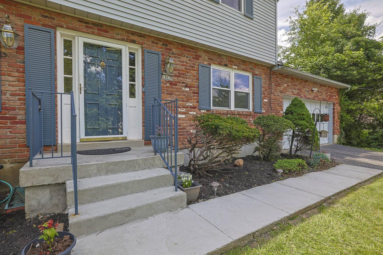 10639 Weil Road Montgomery, OH 45249 - Photo 3 of 54