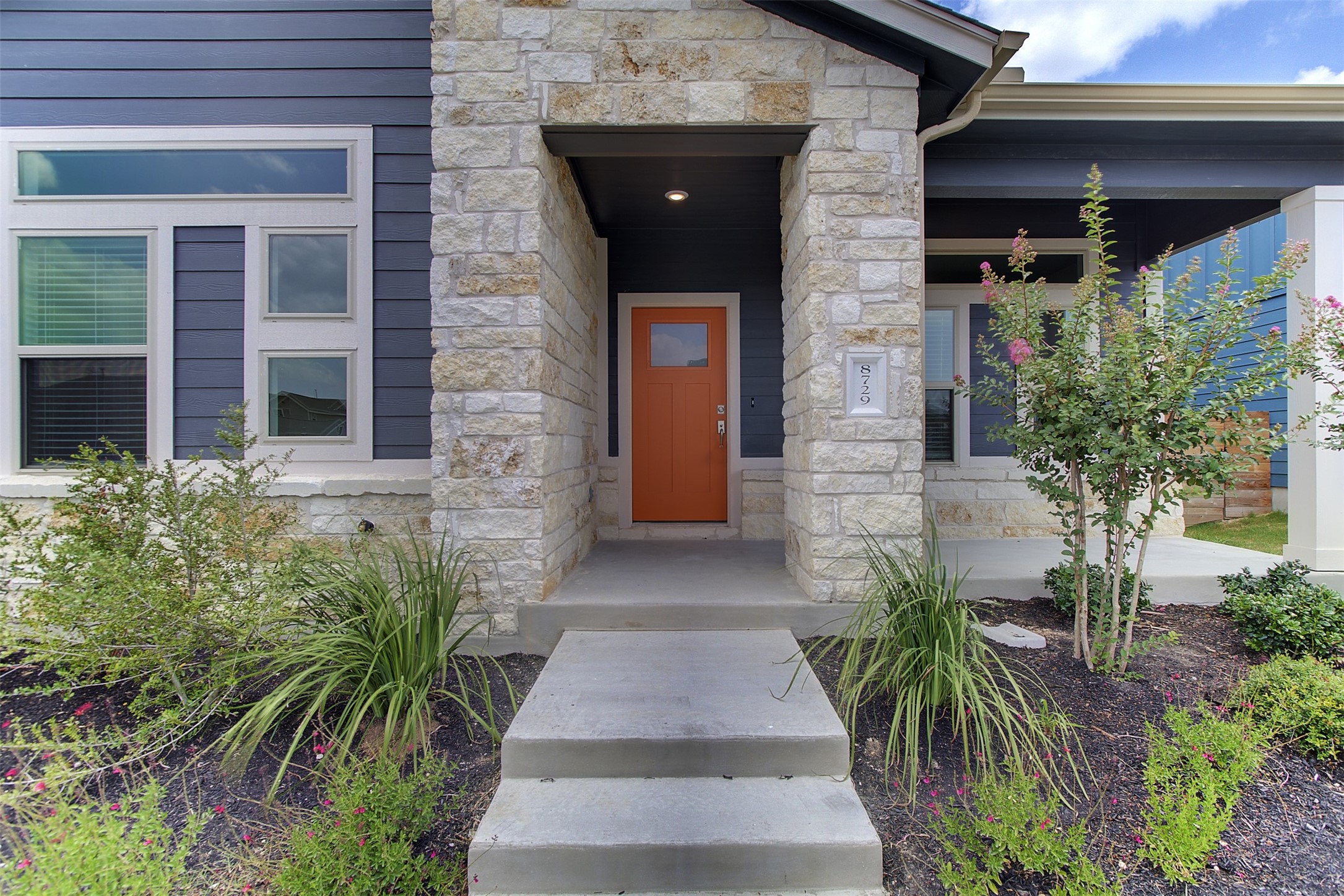 8729 Belknap Rd. Austin, TX 78747 - Photo 6 of 31