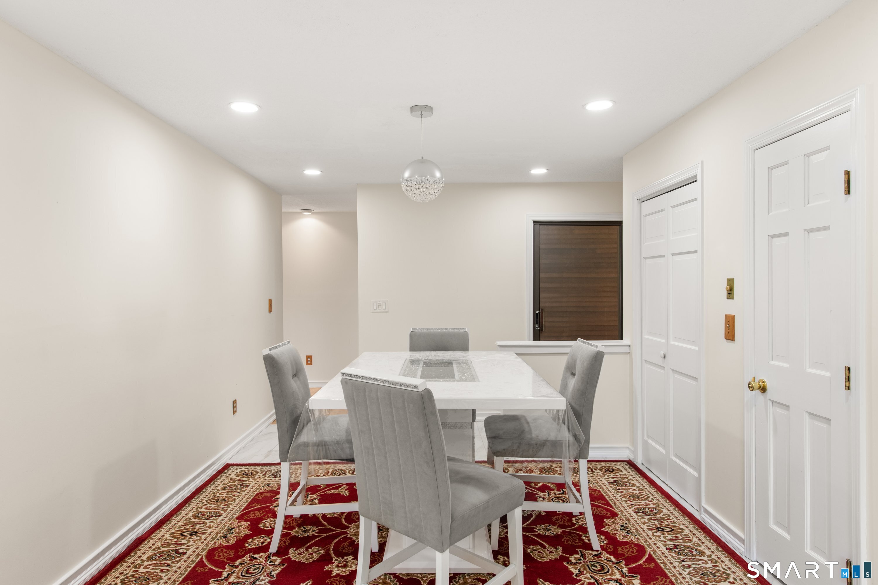 223 Sterling Road Trumbull, CT 06611 - Photo 13 of 40 Gallery Image 13