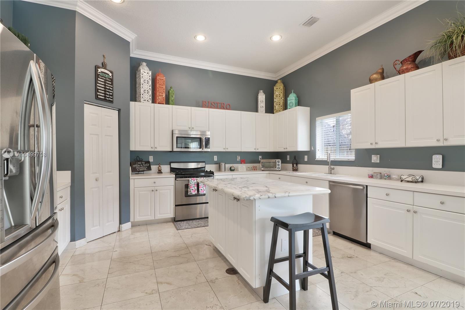 14337 Southwest 158th Path Miami, FL 33196 - Photo 4 of 19 Gallery Image 4