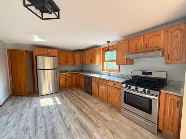 $4,500 | 27-29 South Normandy Avenue, Unit 2, Cambridge, MA 02138