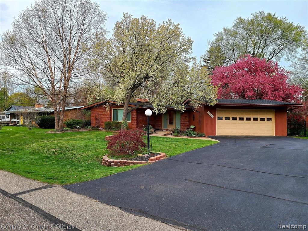 2086 Glencove Road Wolverine Lake, MI 48390 - Photo 18 of 19