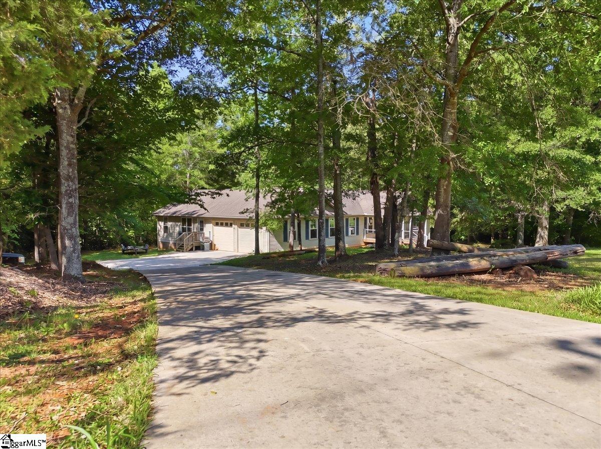 1040 Bennetts Bridge Road Greer, SC 29651 - Photo 35 of 46