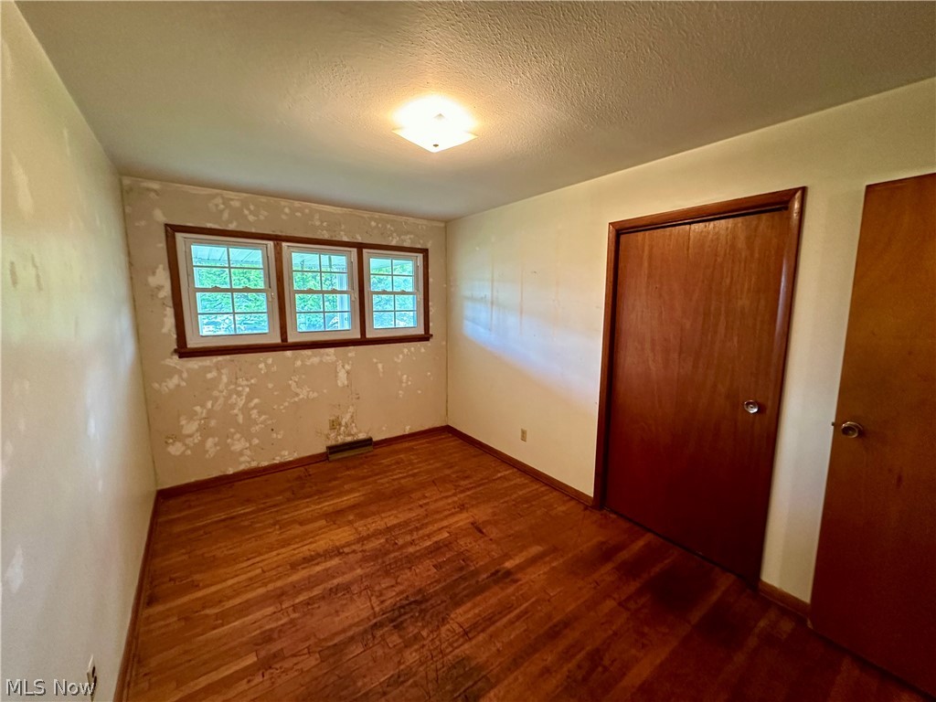 182 Habant Road Amherst, OH 44001 - Photo 18 of 23 Gallery Image 18