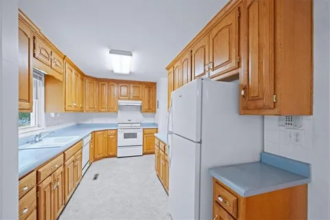 $399,000 | 4732 Booth Street, Westwood, KS 66205