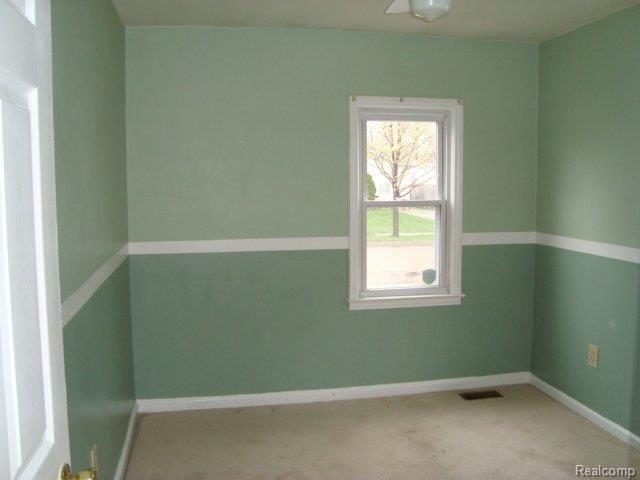 11018 Chapp Avenue Warren, MI 48089 - Photo 12 of 14 FHA Case 261-843200 Bedroom 2