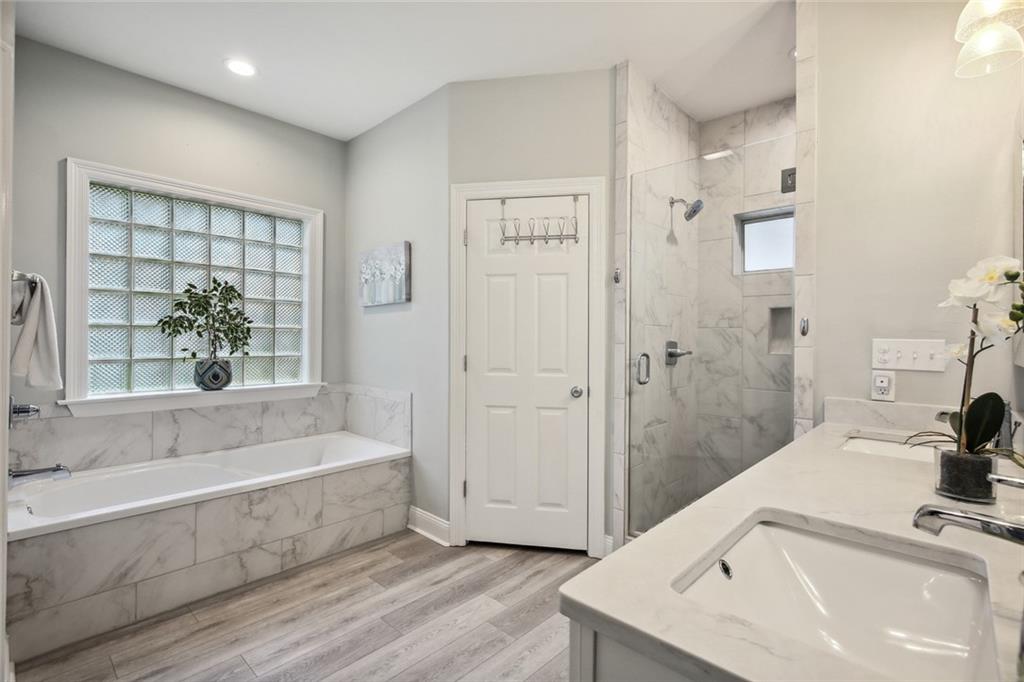 3 Rene Court Mandeville, LA 70471 - Photo 12 of 32 Gallery Image 12