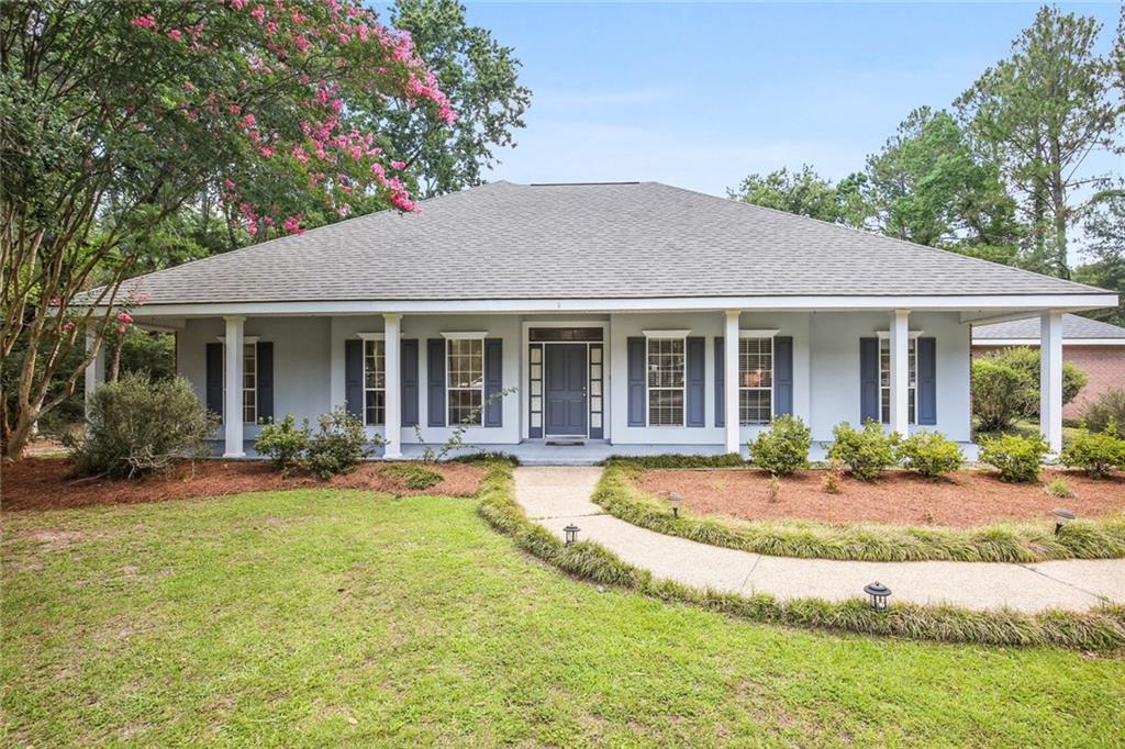 3 Rene Court Mandeville, LA 70471 - Photo 2 of 32 Gallery Image 2