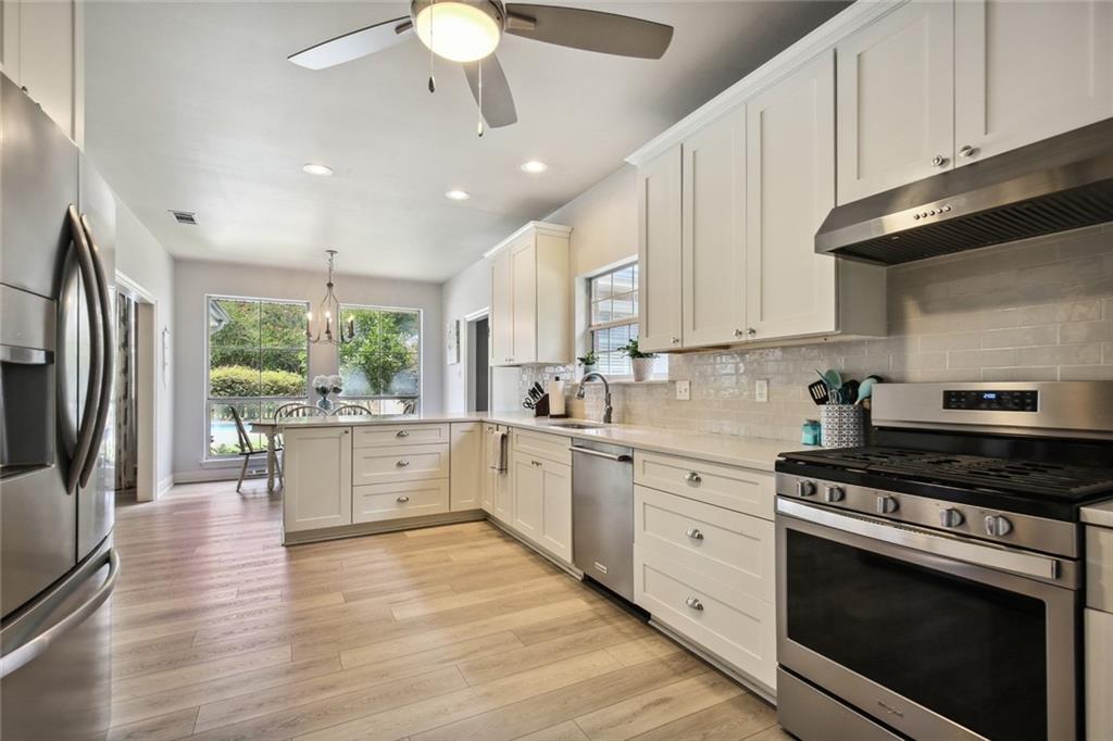 3 Rene Court Mandeville, LA 70471 - Photo 8 of 32 Gallery Image 8