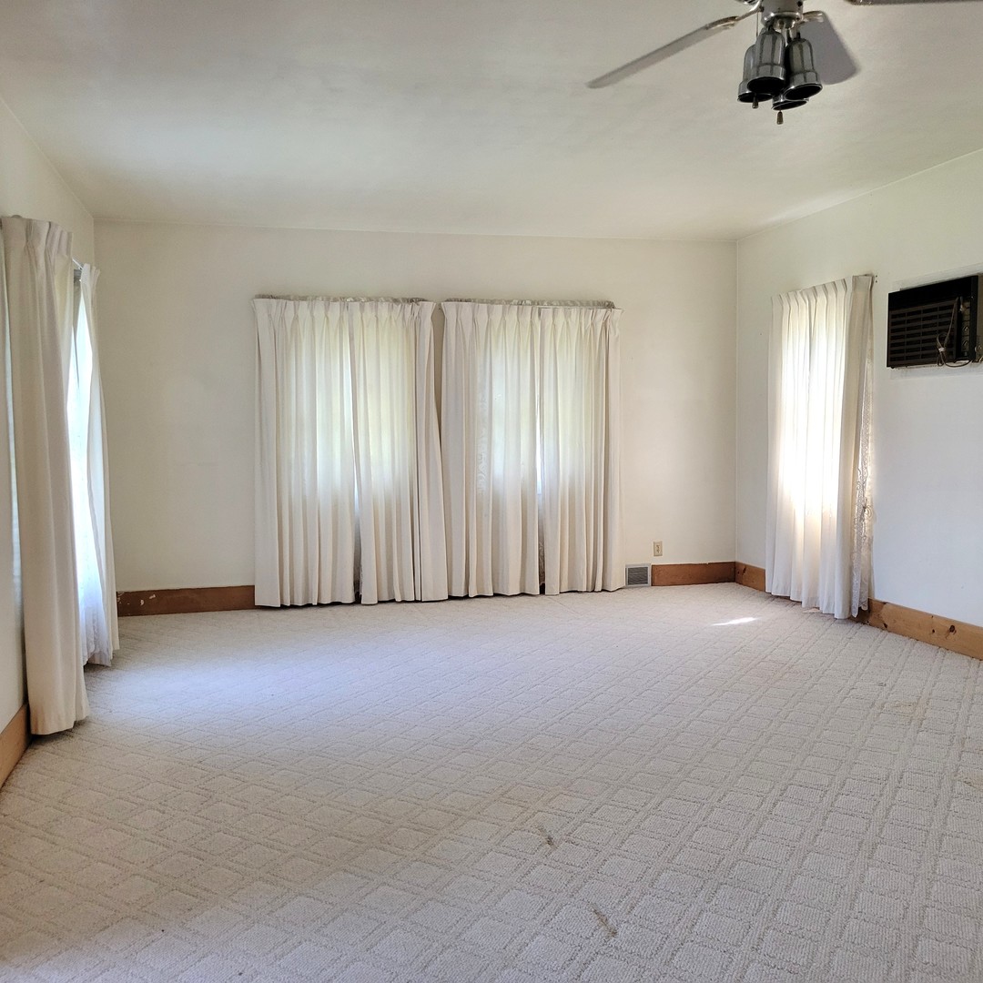 411 39th Street Moline, IL 61265 - Photo 8 of 34