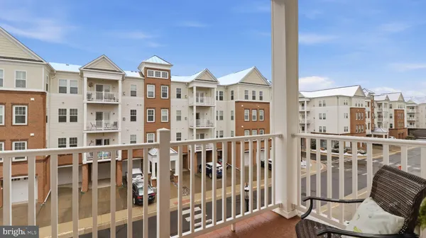 $509,900 | 24660 Woolly Mammoth Terrace, Unit 305, Aldie, VA 20105