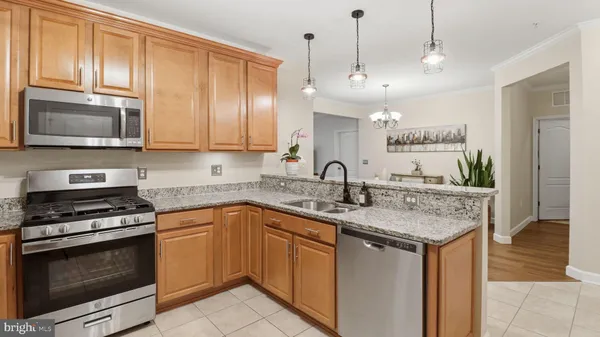$509,900 | 24660 Woolly Mammoth Terrace, Unit 305, Aldie, VA 20105