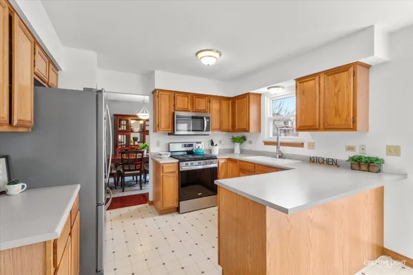$449,000 | 24150 Golden Sunset Drive, Plainfield, IL 60585