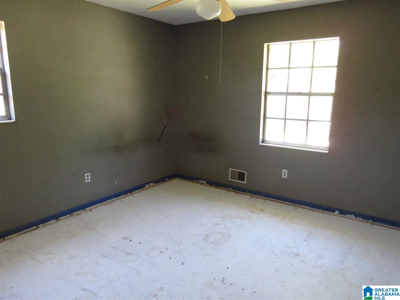 931 4th Way Pleasant Grove, AL 35127 - Photo 5 of 8
