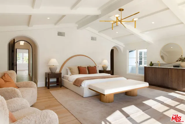 $19,500,000 | 624 North Arden Drive, Beverly Hills, CA 90210