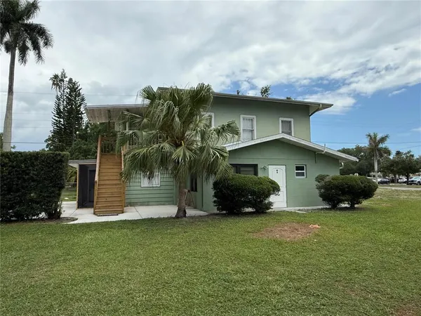 $1,995 | 408 3rd Avenue East, Unit A, Bradenton, FL 34208