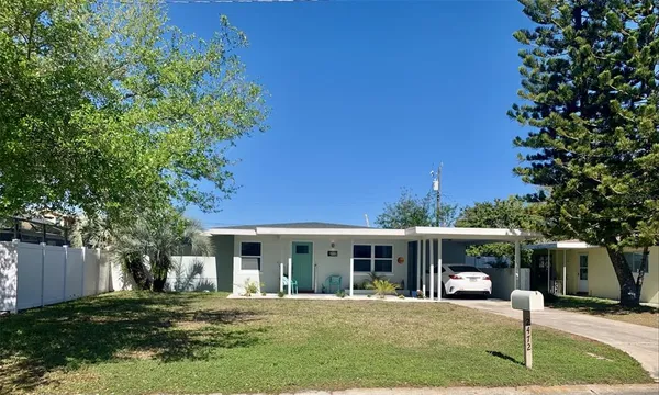 $2,495 | 2472 Coronado Way, Dunedin, FL 34698