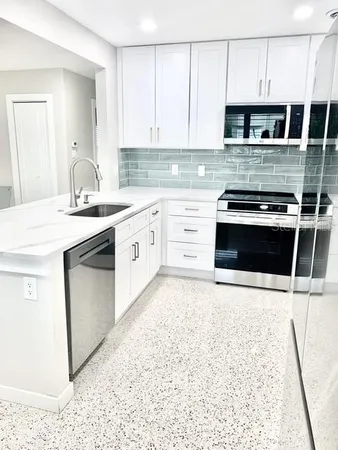 $2,495 | 2472 Coronado Way, Dunedin, FL 34698