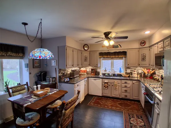 $279,900 | 223 Pennsylvania Avenue, Binghamton, NY 13903