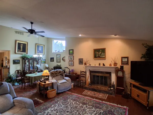 $279,900 | 223 Pennsylvania Avenue, Binghamton, NY 13903