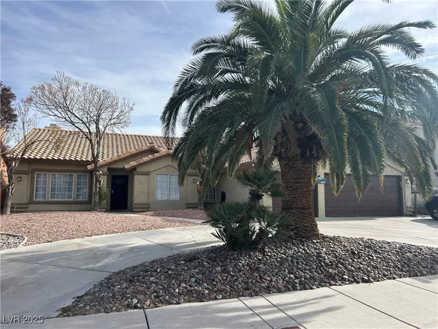 $2,999 | 3436 North Tenaya Way, Las Vegas, NV 89129