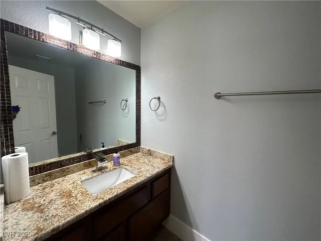 $2,999 | 3436 North Tenaya Way, Las Vegas, NV 89129