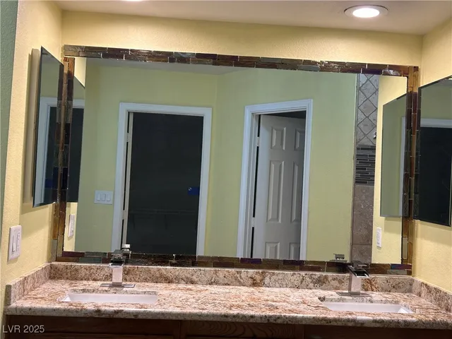 $2,999 | 3436 North Tenaya Way, Las Vegas, NV 89129