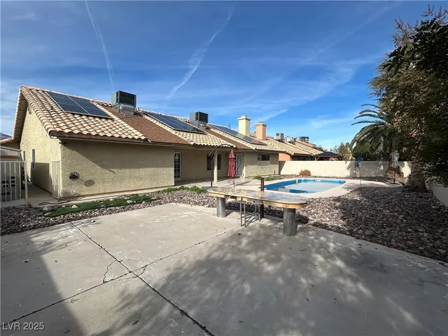 $2,999 | 3436 North Tenaya Way, Las Vegas, NV 89129