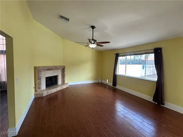 $2,999 | 3436 North Tenaya Way, Las Vegas, NV 89129