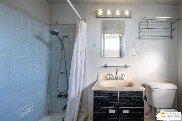 $747,000 | 488 East Laurel Circle, Palm Springs, CA 92262