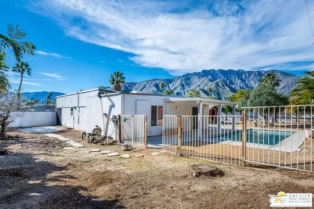 $747,000 | 488 East Laurel Circle, Palm Springs, CA 92262