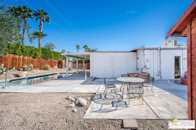 $747,000 | 488 East Laurel Circle, Palm Springs, CA 92262