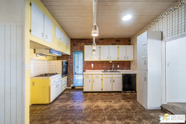 $747,000 | 488 East Laurel Circle, Palm Springs, CA 92262