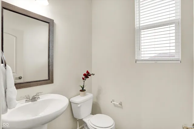 $550,000 | 5374 Noble Crossing Parkway West, Noblesville, IN 46062