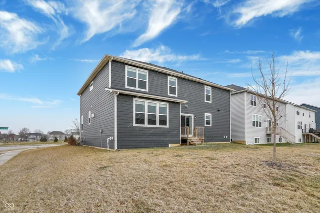 $550,000 | 5374 Noble Crossing Parkway West, Noblesville, IN 46062