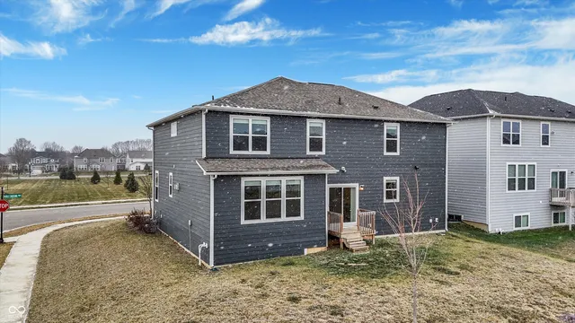 $550,000 | 5374 Noble Crossing Parkway West, Noblesville, IN 46062