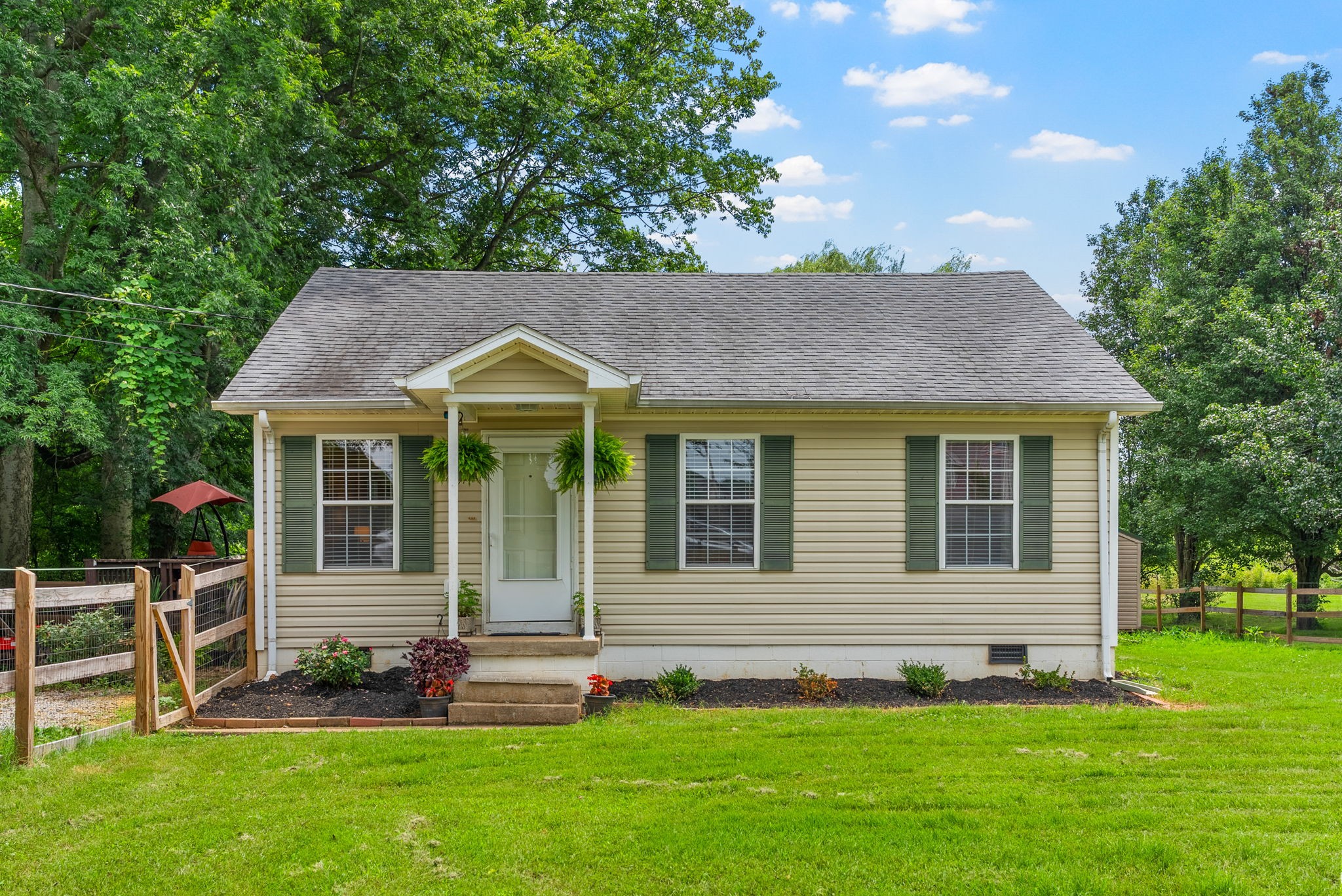 178 Miranda Road Cadiz, KY 42211 - Photo 2 of 28 Gallery Image 2