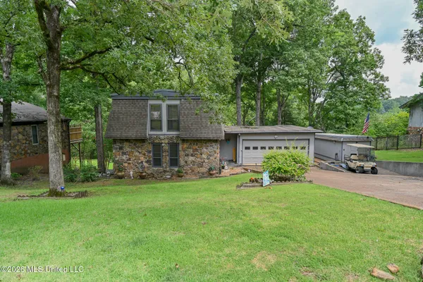 $399,900 | 2401 Placid Cove, Nesbit, MS 38651